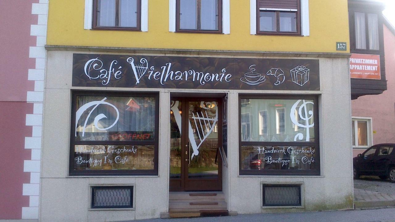 Cafe Vielharmonie Apart-Pension 马里兰科维茨 外观 照片